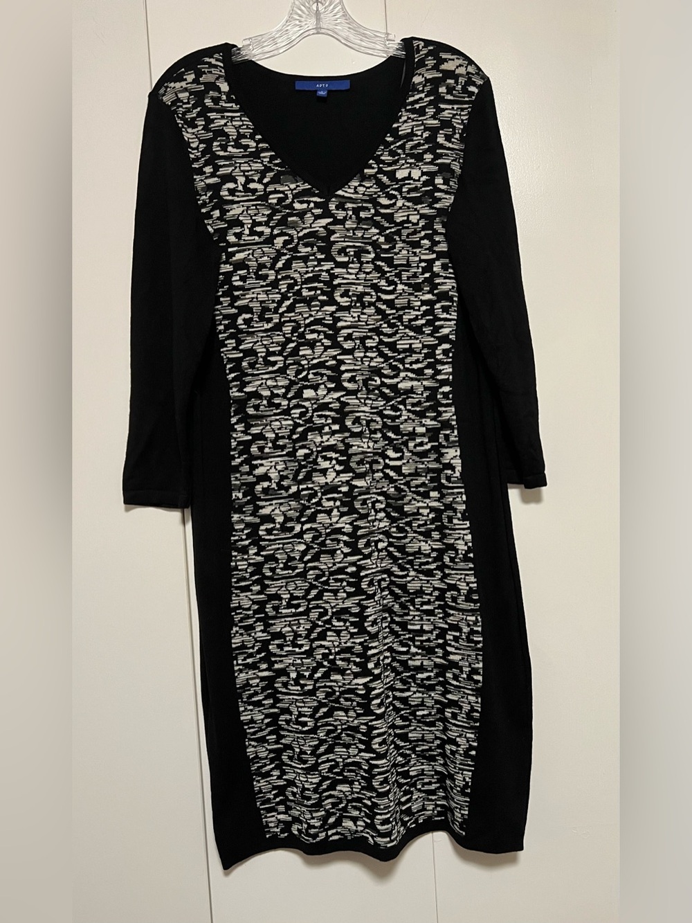 Apt. 9 Women’s Sweater Dress Size Large Black White Abstract Pattern Long Sleeve